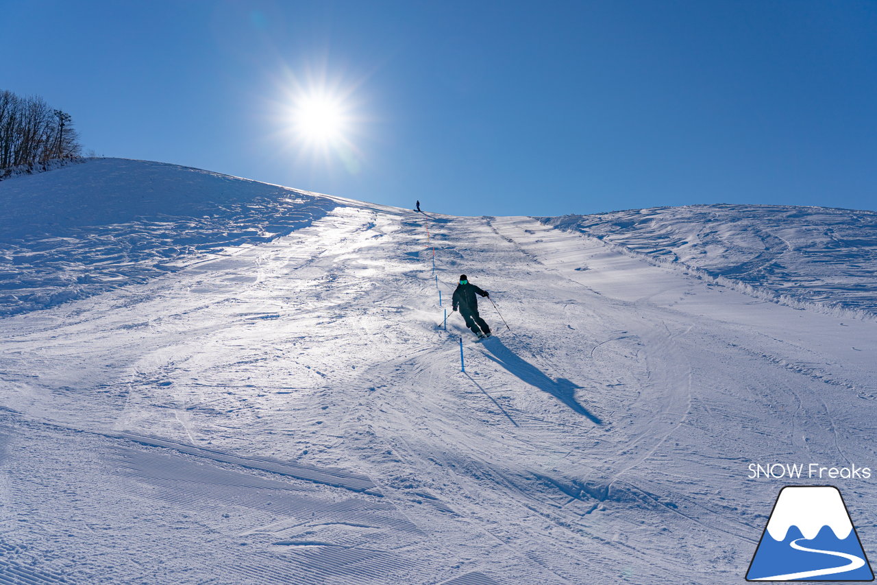 幕別町白銀台スキー場｜広大な十勝平野の向こうには、北海道の背骨・日高山脈。大地のスケール感が違う、ロケーション抜群のローカルスキー場へ(^^)/